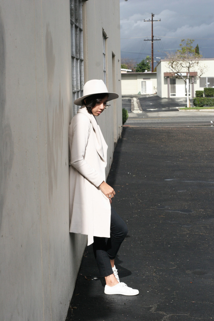 wrap-coat-taupe-gambler-hat6