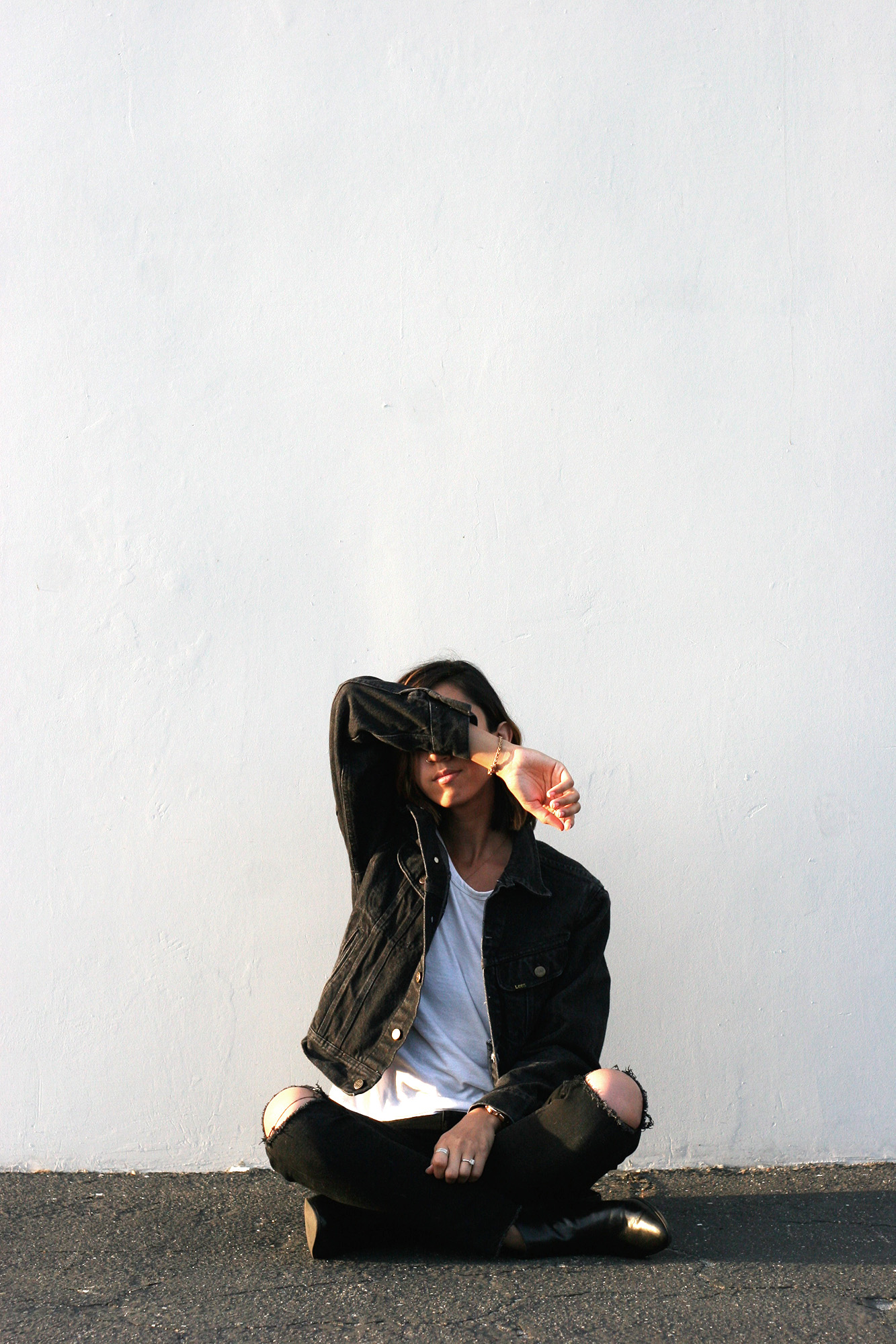 Levis_Black_Denim_Jacket2