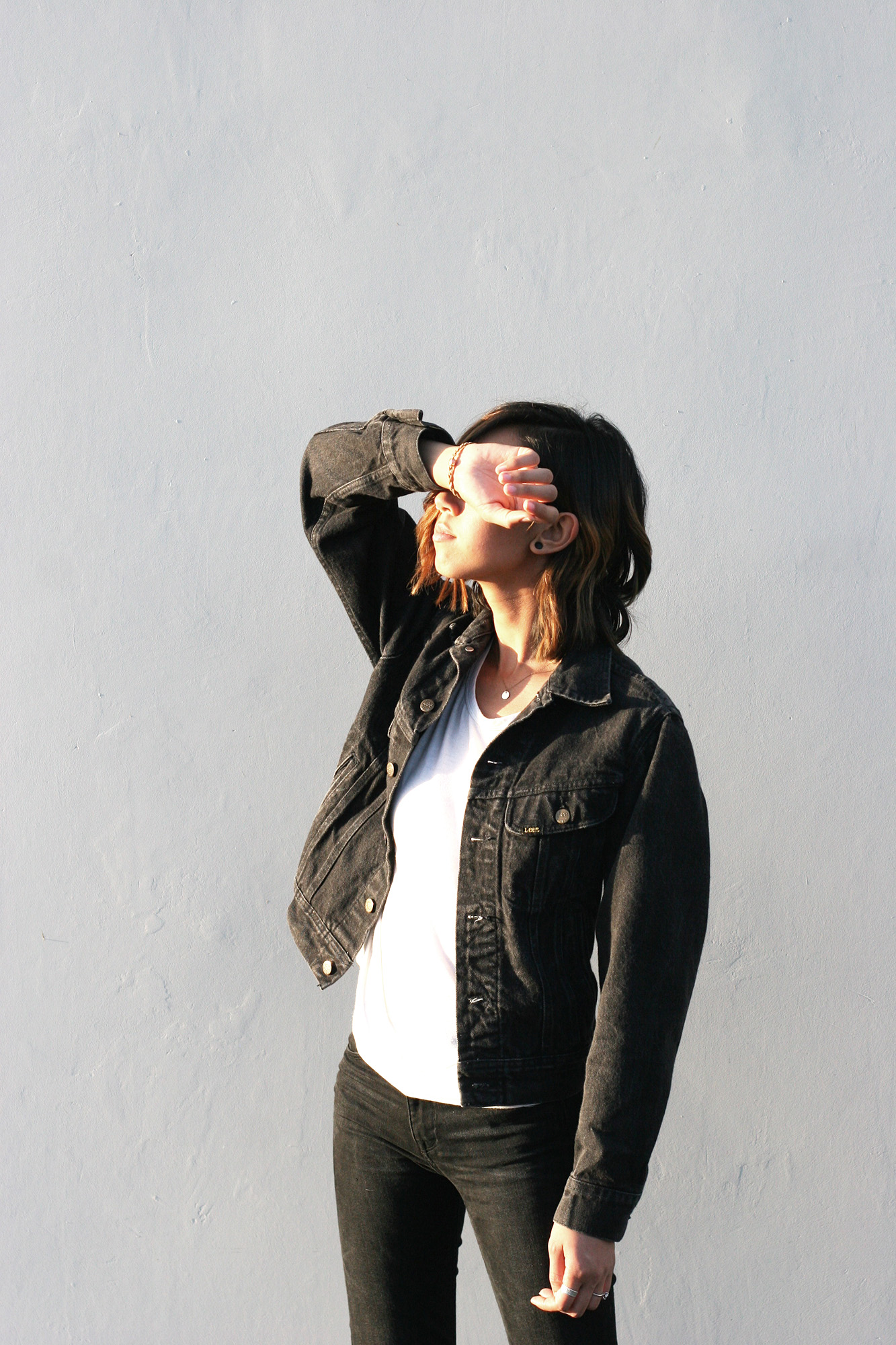 Levis_Black_Denim_Jacket3