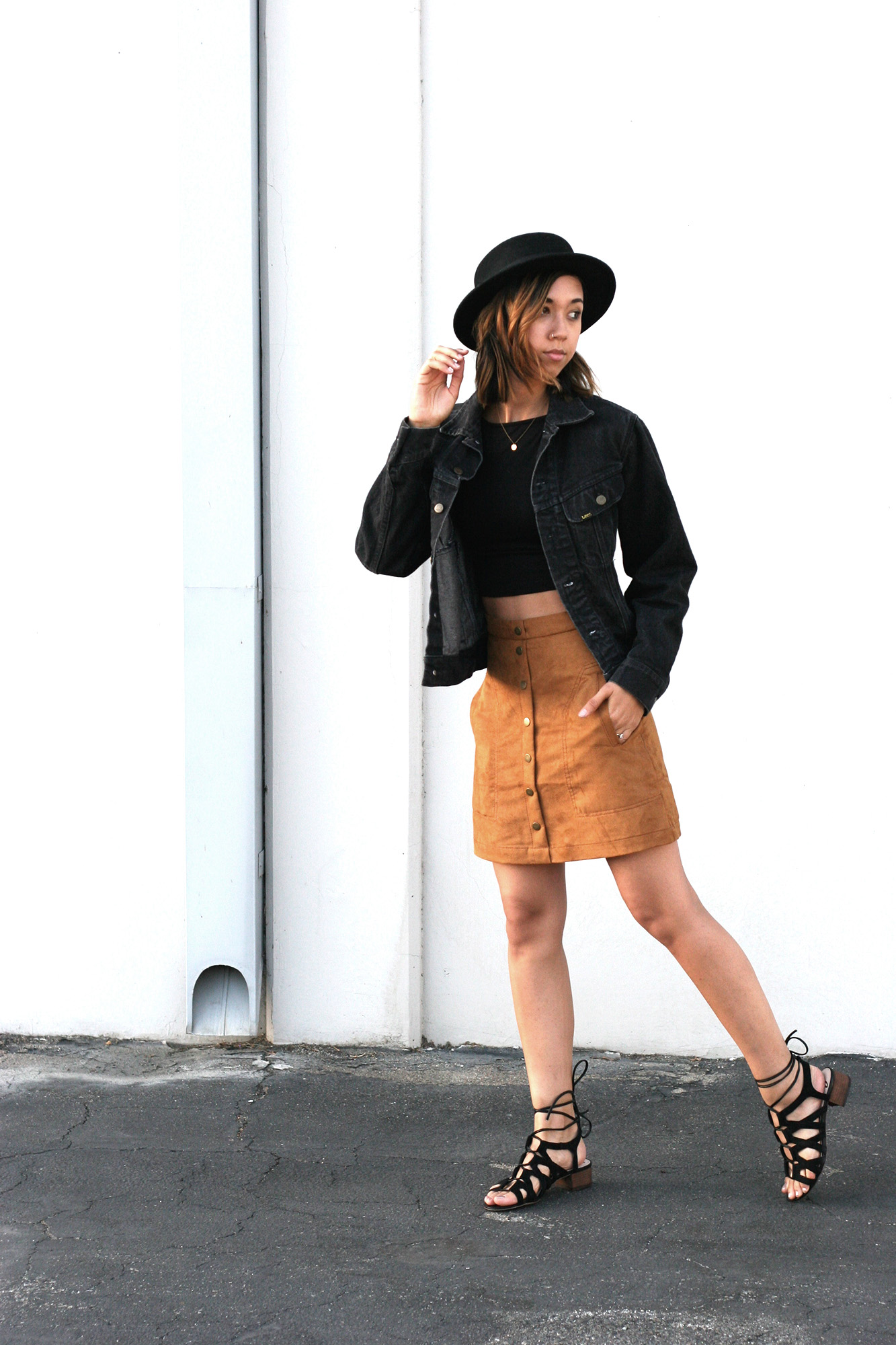 HM_Camel_Suede_Buttondown_skirt1