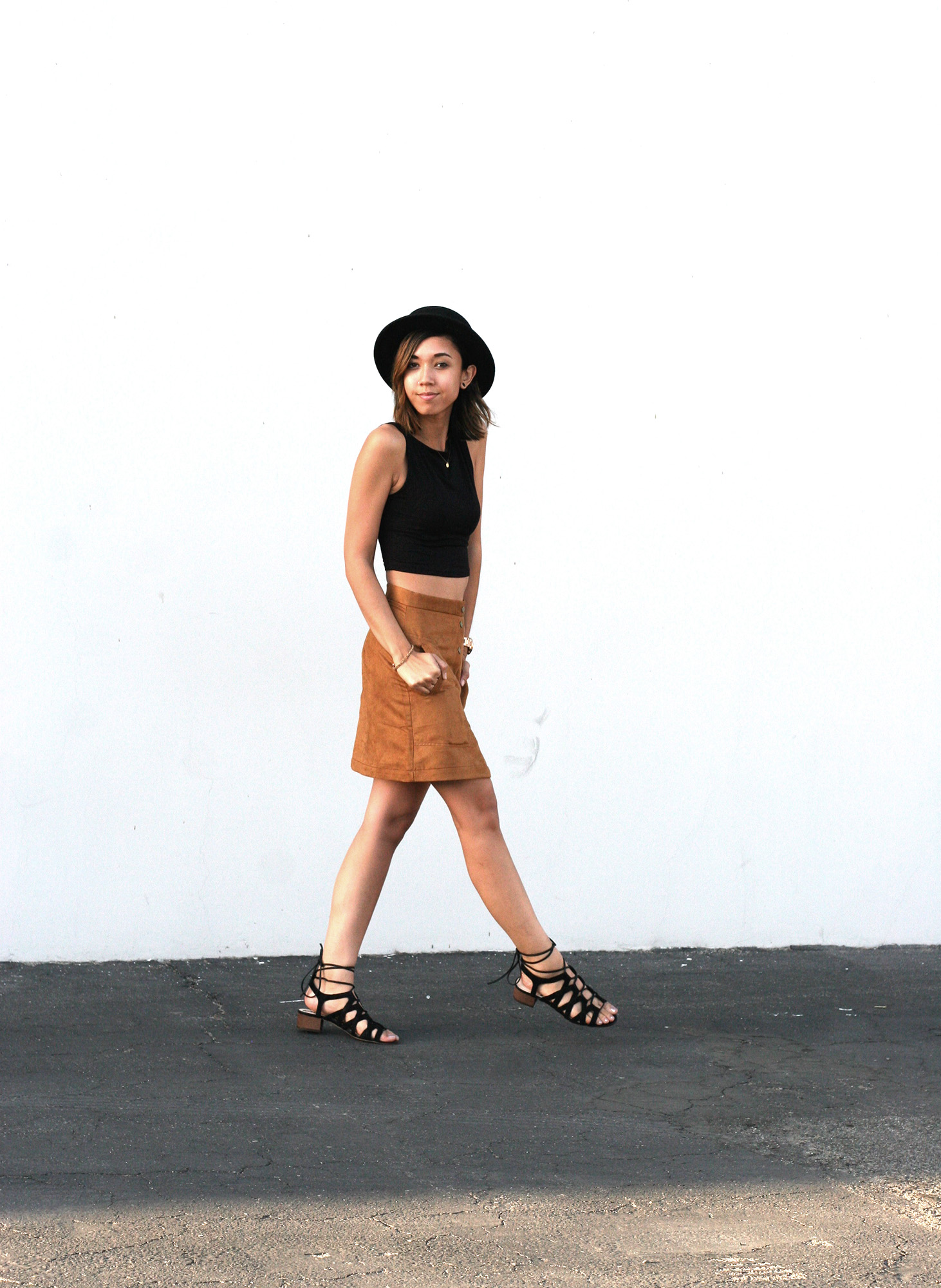 HM_Camel_Suede_Buttondown_skirt2