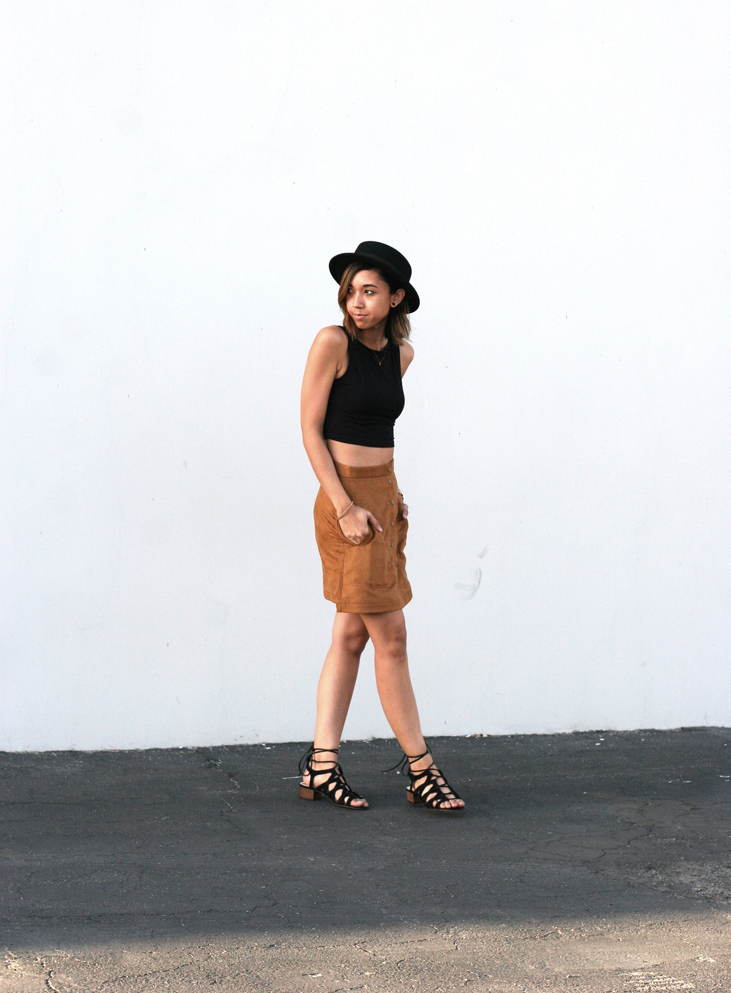 HM_Camel_Suede_Buttondown_skirt3