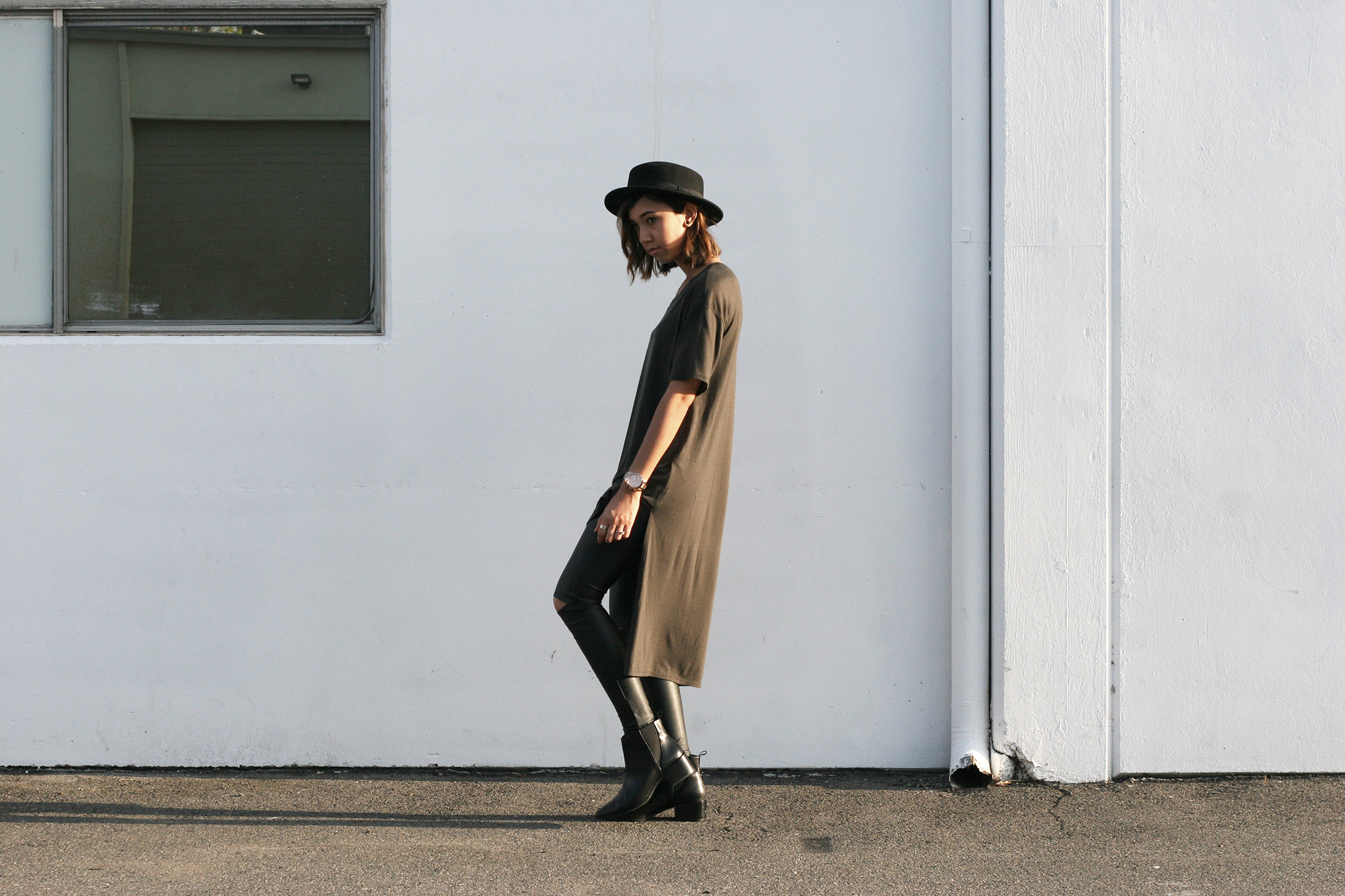 Longline_side_slit_tshirt1