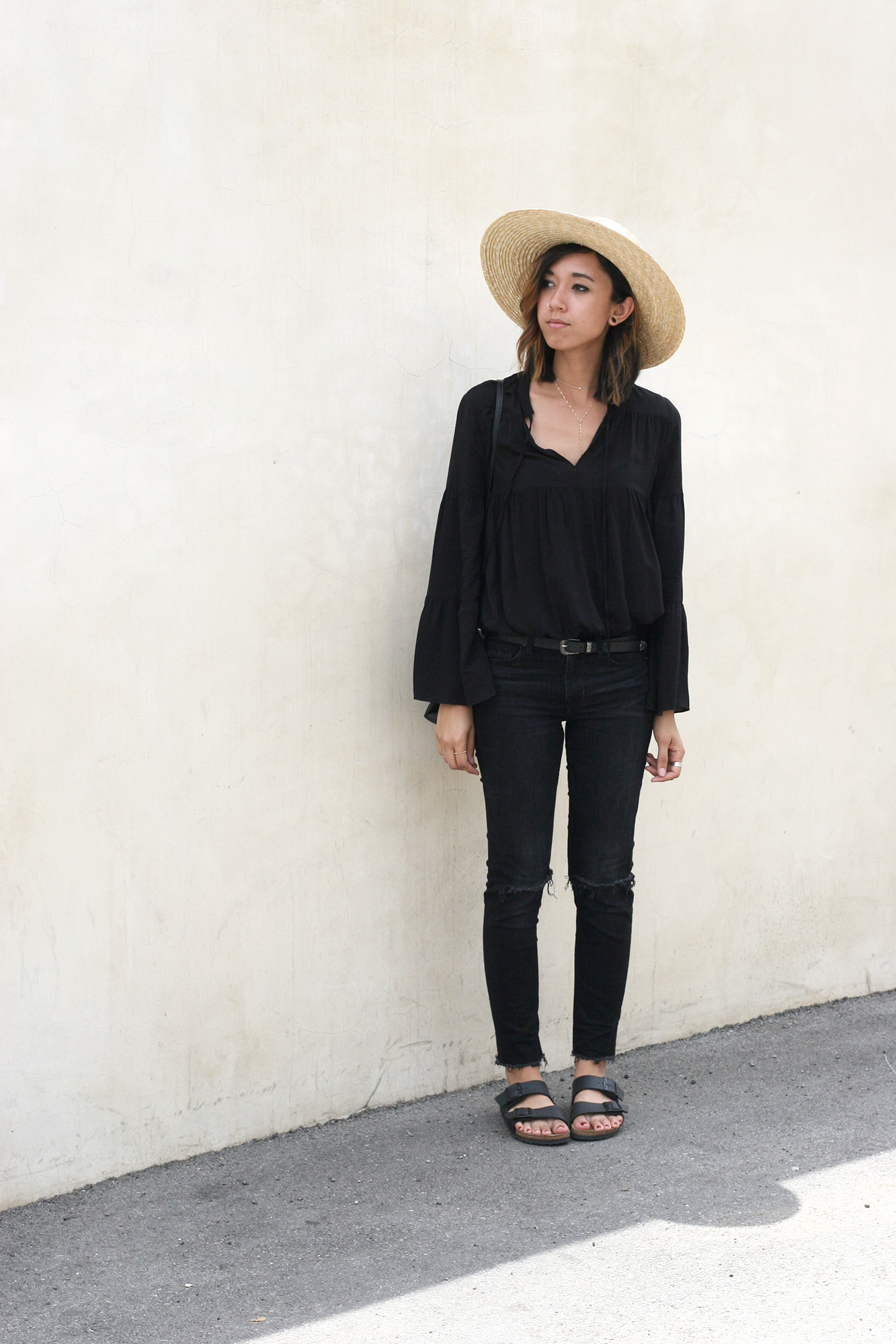 H&M_Black_Bell_Sleeve_Blouse4