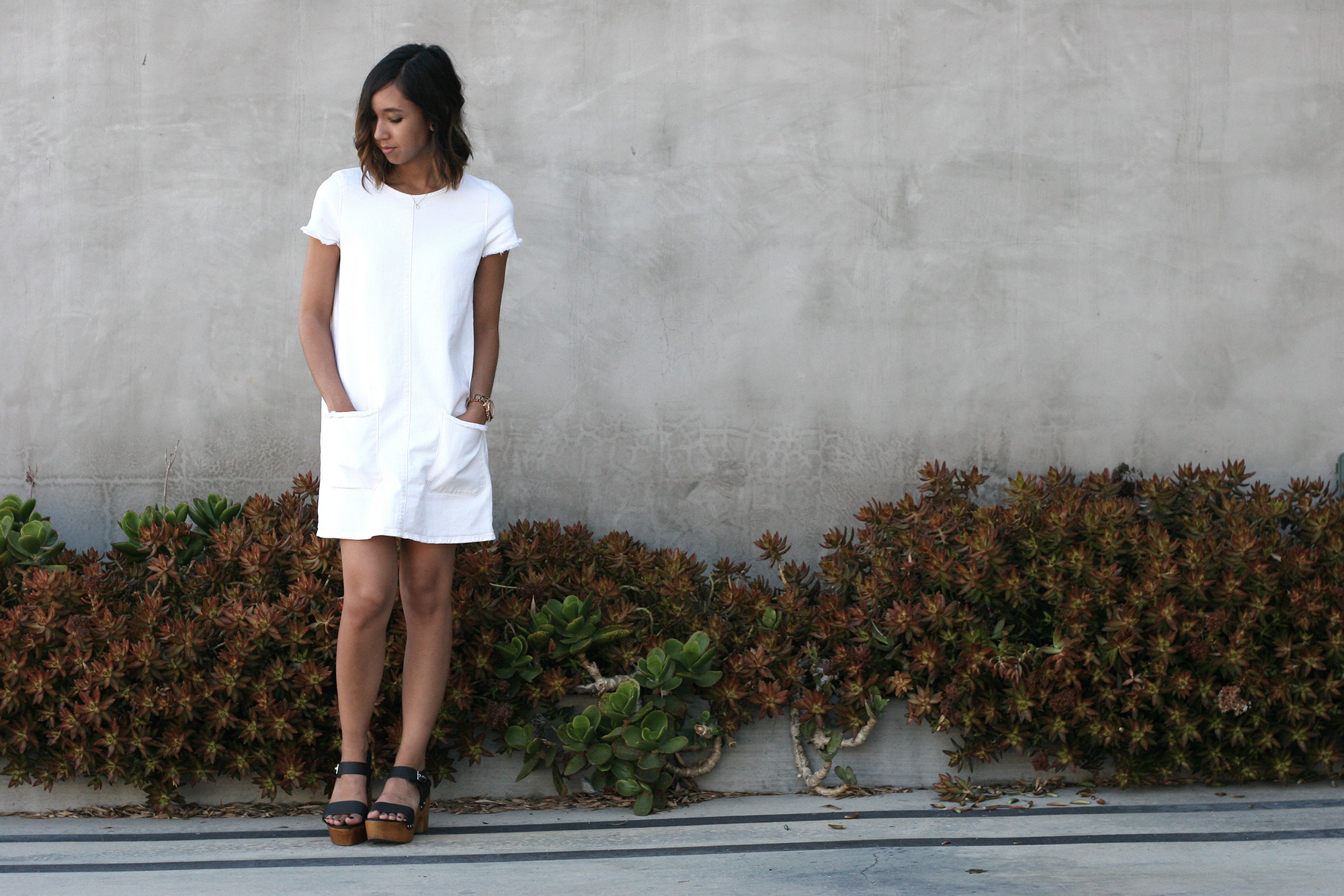 Zara_White_Raw_Hem_Denim_Dress7