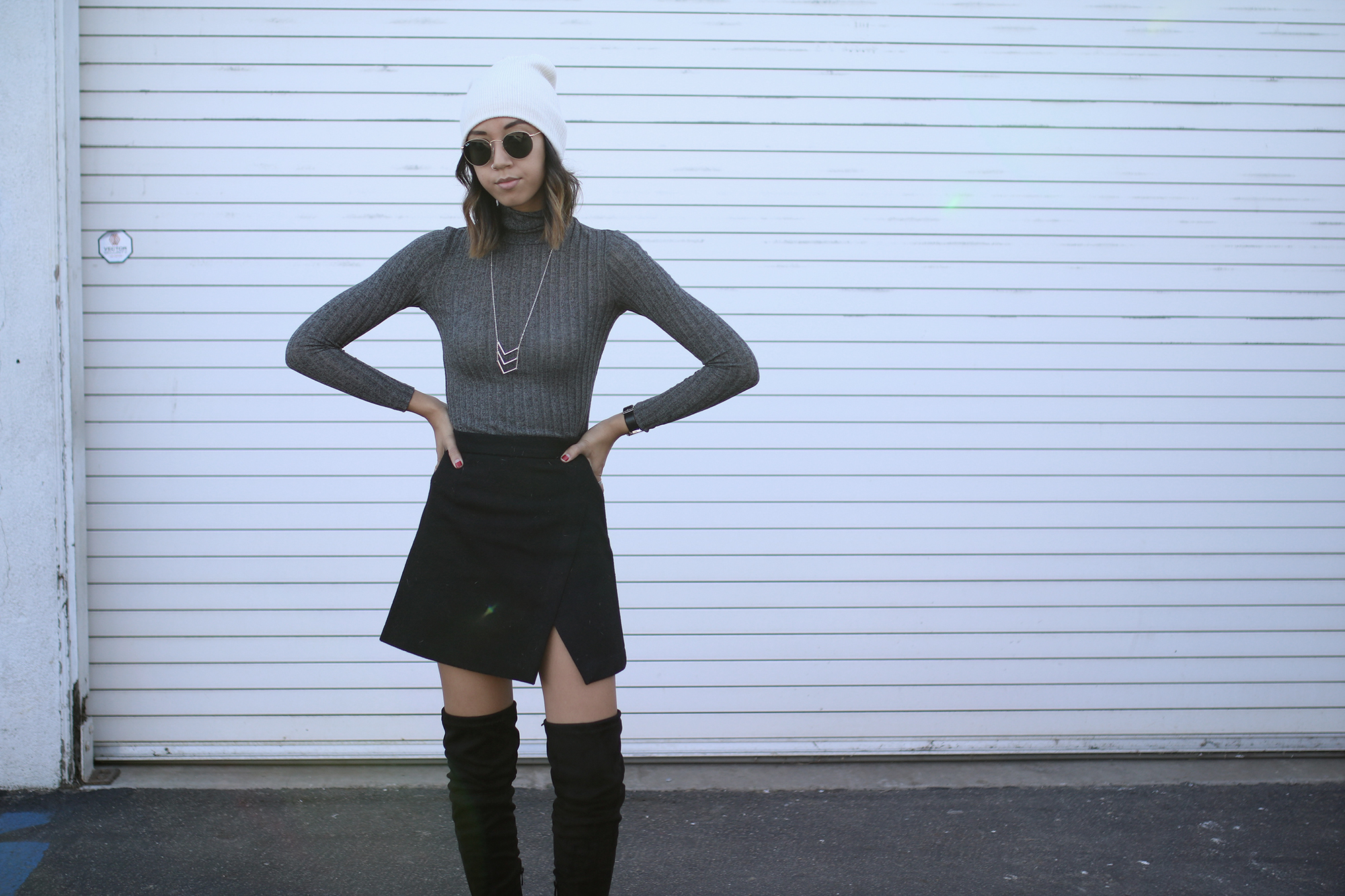 poshsquare_grey_turtleneck_top6